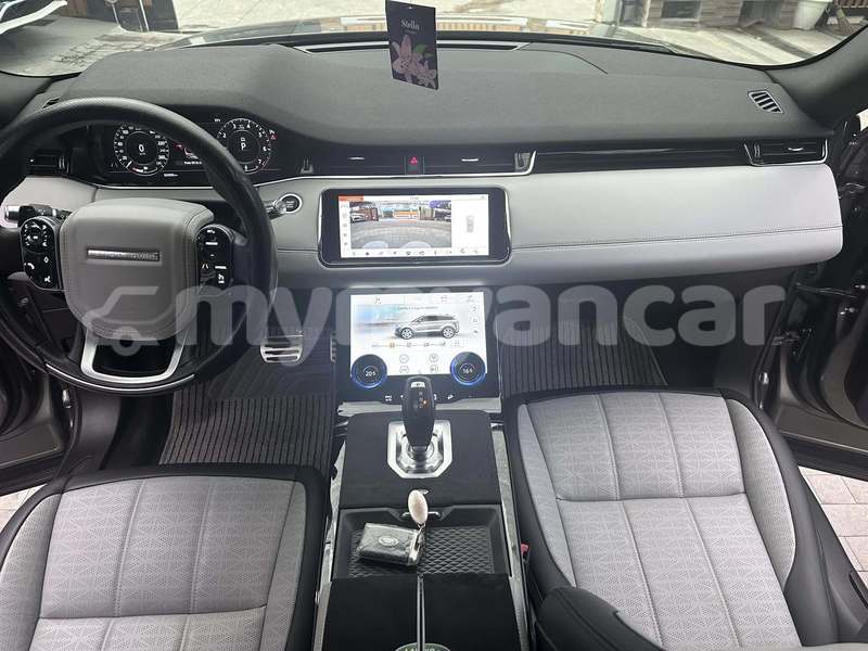 Big with watermark land rover range rover evoque chin falam 5270