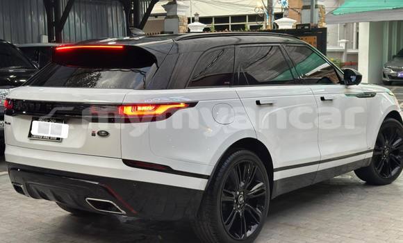 Buy Used Land Rover Range Rover Velar White Car in Dawei in Tanintharyi Buy Used Land Rover Range Rover Velar White Car in Dawei in Tanintharyi