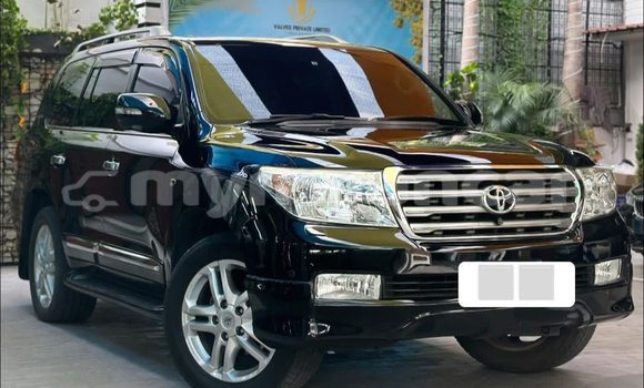 Buy Used Toyota Land Cruiser Black Car in Chauk in Magway Buy Used Toyota Land Cruiser Black Car in Chauk in Magway