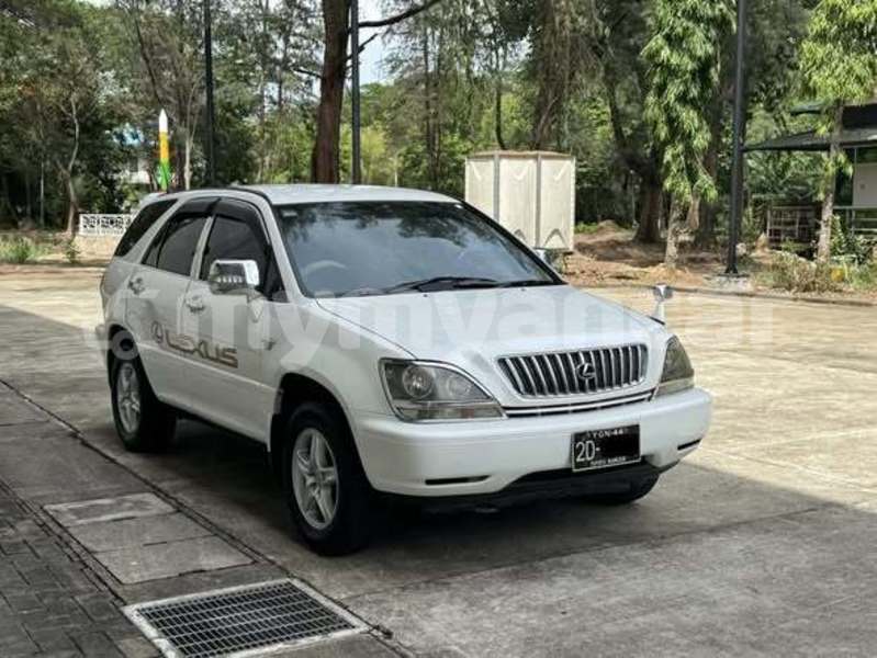 Big with watermark toyota harrier kachin myitkyina 5294