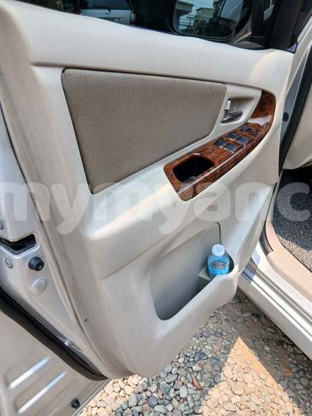 Big with watermark toyota innova shan keng tung 5319