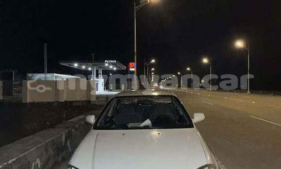 Buy Used Honda Civic White Car in Keng Tung in Shan Buy Used Honda Civic White Car in Keng Tung in Shan