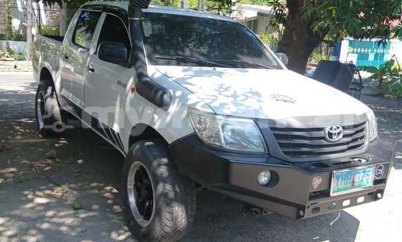 Buy Used Toyota Hilux White Car in Bago in Bago Buy Used Toyota Hilux White Car in Bago in Bago