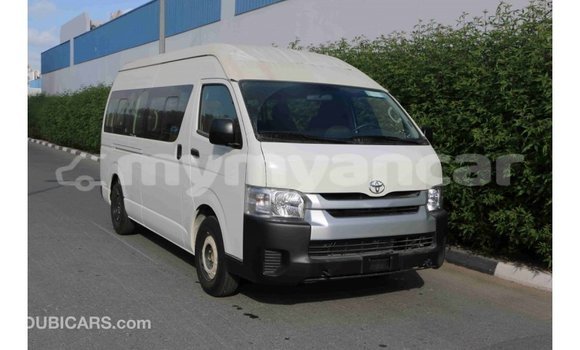 Buy Import Toyota Hiace White Car in Import - Dubai in Ayeyarwady Buy Import Toyota Hiace White Car in Import - Dubai in Ayeyarwady
