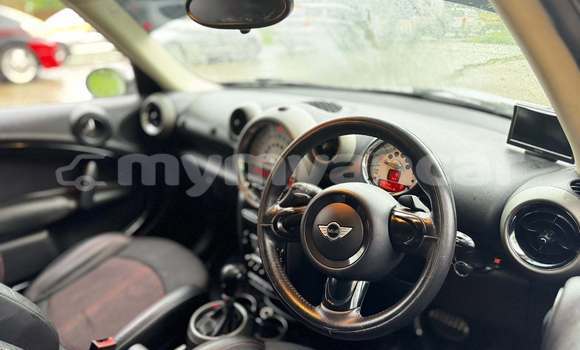 အသုံးပြုခံ့ Mini Cooper White ကား Import - Dubai Ayeyarwady အသုံးပြုခံ့ Mini Cooper White ကား Import - Dubai Ayeyarwady
