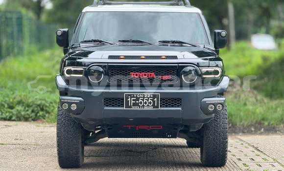 အသုံးပြုခံ့ Toyota FJ Cruiser Black ကား Dawei Tanintharyi အသုံးပြုခံ့ Toyota FJ Cruiser Black ကား Dawei Tanintharyi