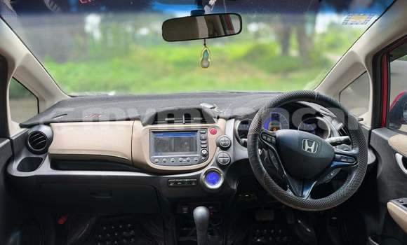 အသုံးပြုခံ့ Honda FIT Red ကား Allanmyo Magway အသုံးပြုခံ့ Honda FIT Red ကား Allanmyo Magway