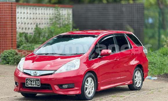 အသုံးပြုခံ့ Honda FIT Red ကား Allanmyo Magway အသုံးပြုခံ့ Honda FIT Red ကား Allanmyo Magway