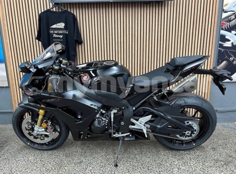 Big with watermark yamaha tmax ayeyarwady kyaiklat 5338