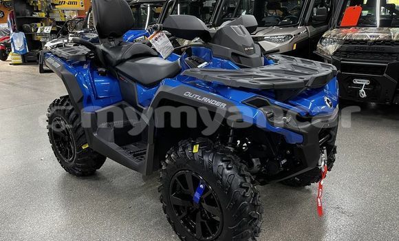 အသစ် Yamaha TMAX Black စက်ဘီး Kyaiklat Ayeyarwady အသစ် Yamaha TMAX Black စက်ဘီး Kyaiklat Ayeyarwady