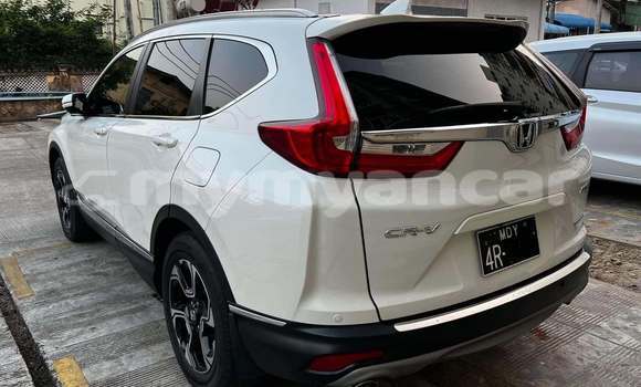Buy Used Honda CR–V White Car in Bogale in Ayeyarwady Buy Used Honda CR–V White Car in Bogale in Ayeyarwady