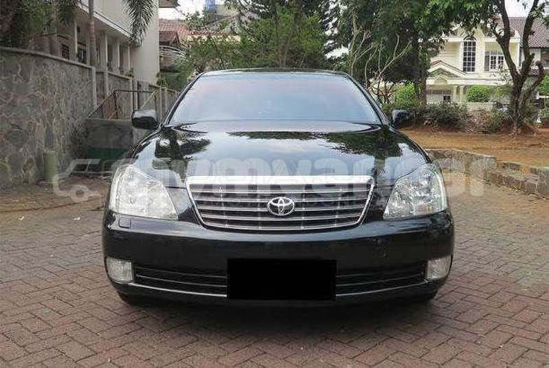 Big with watermark toyota crown magway chauk 5345