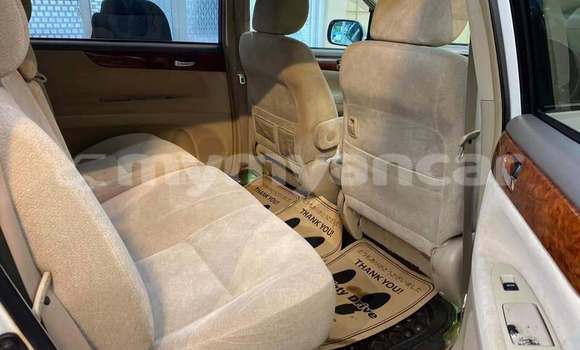 Buy Used Toyota Belta White Car in Dawei in Tanintharyi Buy Used Toyota Belta White Car in Dawei in Tanintharyi