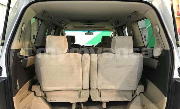 Buy Used Toyota Alphard White Car in Banmo in Kachin Buy Used Toyota Alphard White Car in Banmo in Kachin