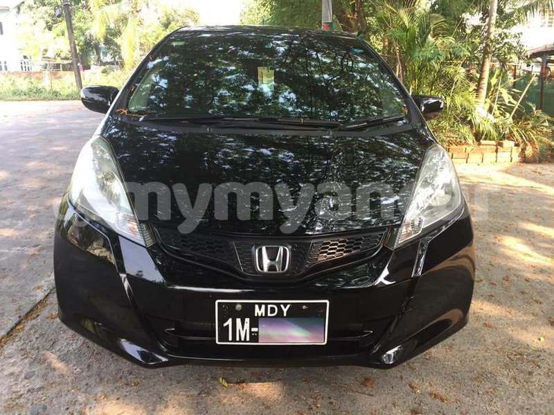 Big with watermark honda fit chin falam 5355