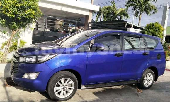 Buy Used Toyota Innova Blue Car in Bogale in Ayeyarwady