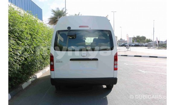 Buy Import Toyota Hiace White Car in Import - Dubai in Ayeyarwady Buy Import Toyota Hiace White Car in Import - Dubai in Ayeyarwady