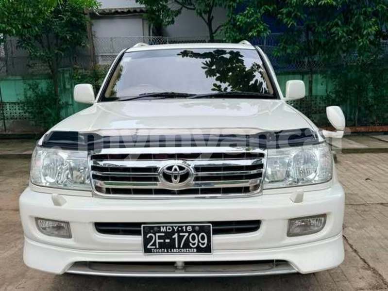 Big with watermark toyota land cruiser chin falam 5386