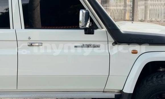 Acheter Occasion Voiture Toyota Land Cruiser Blanc à Dawei, #<Region:0x000000000da3a1f8> Acheter Occasion Voiture Toyota Land Cruiser Blanc à Dawei, #<Region:0x000000000da3a1f8>