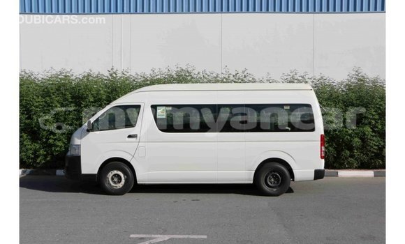 Buy Import Toyota Hiace White Car in Import - Dubai in Ayeyarwady Buy Import Toyota Hiace White Car in Import - Dubai in Ayeyarwady