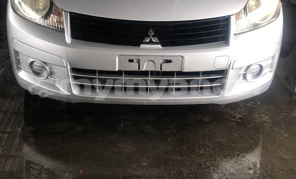 သွင်းကုန် Mitsubishi Lancer Silver ကား Yangon Yangon သွင်းကုန် Mitsubishi Lancer Silver ကား Yangon Yangon