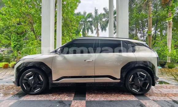 Buy Used Kia Elan White Car in Allanmyo in Magway