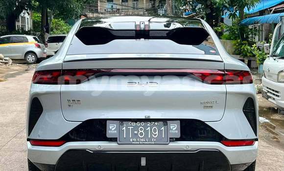 Buy Used BYD S6 White Car in Chauk in Magway Buy Used BYD S6 White Car in Chauk in Magway