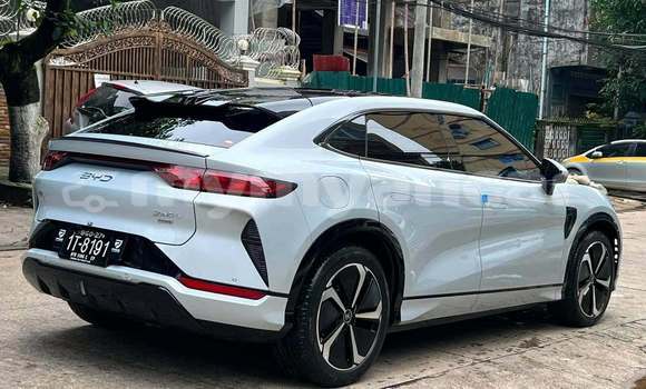 Buy Used BYD S6 White Car in Chauk in Magway Buy Used BYD S6 White Car in Chauk in Magway