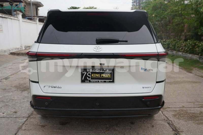 Big with watermark toyota gaia magway allanmyo 5422