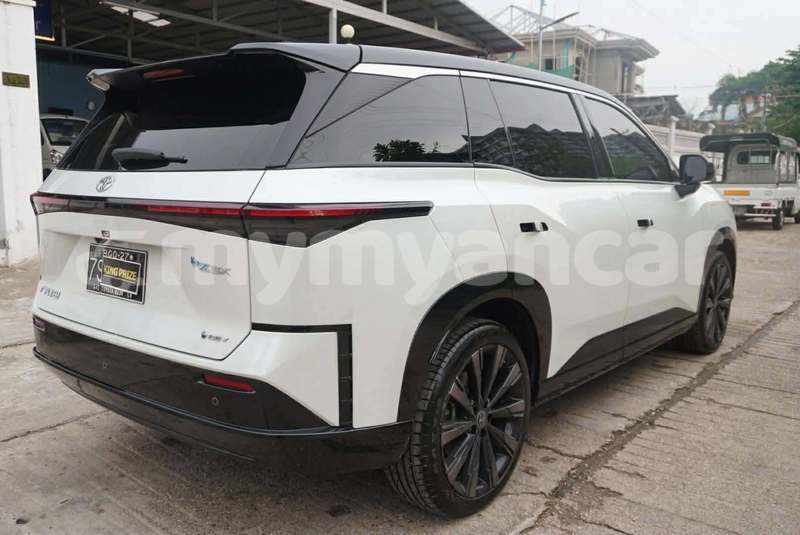 Big with watermark toyota gaia magway allanmyo 5422