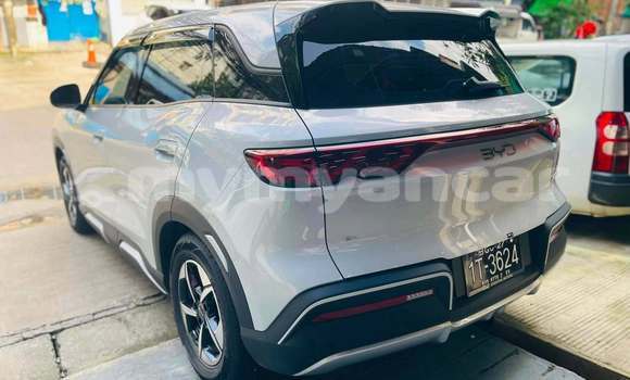 Buy Used BYD Flyer White Car in Allanmyo in Magway Buy Used BYD Flyer White Car in Allanmyo in Magway