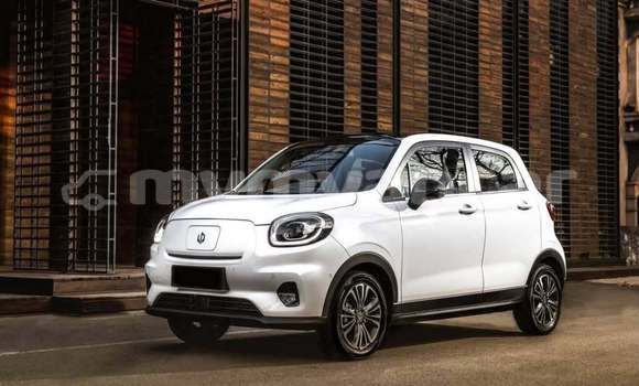 Buy Used Lada Niva White Car in Bogale in Ayeyarwady Buy Used Lada Niva White Car in Bogale in Ayeyarwady