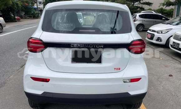 Buy Used Lada Niva White Car in Bogale in Ayeyarwady Buy Used Lada Niva White Car in Bogale in Ayeyarwady