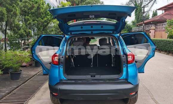 Buy Used Renault Captur Blue Car in Arakan in Rakhine Buy Used Renault Captur Blue Car in Arakan in Rakhine