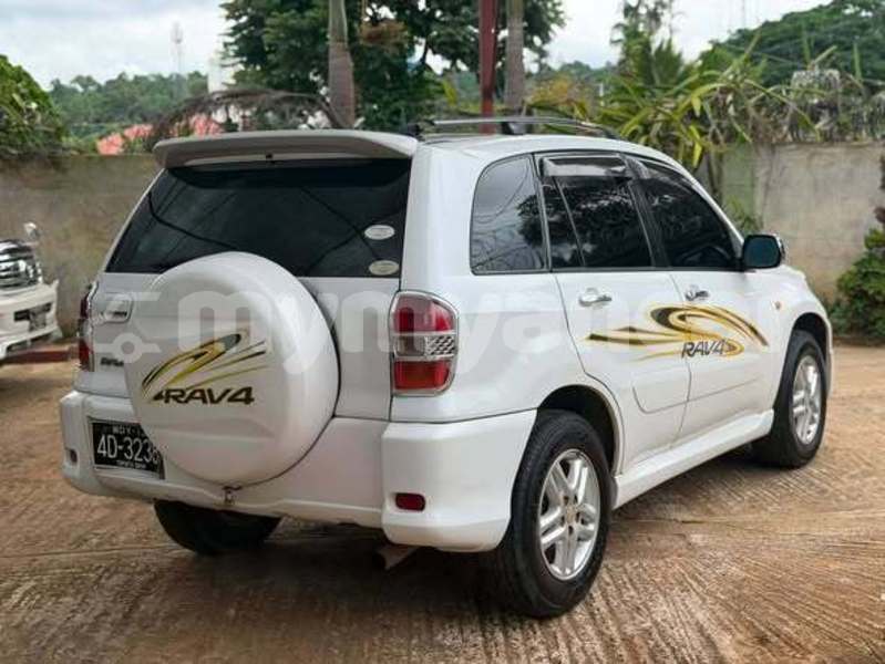 Big with watermark toyota rav4 kachin banmo 5448