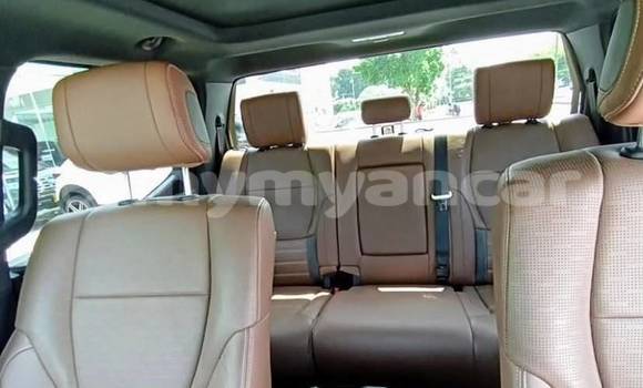 အသုံးပြုခံ့ Toyota Tundra White ကား Dawei Tanintharyi အသုံးပြုခံ့ Toyota Tundra White ကား Dawei Tanintharyi