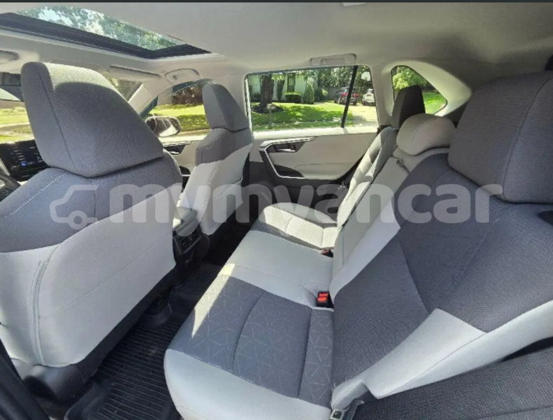 Big with watermark toyota rav4 mandalay kyaukse 5455