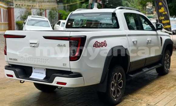Buy Used Toyota RAV4 Other Car in Banmo in Kachin Buy Used Toyota RAV4 Other Car in Banmo in Kachin