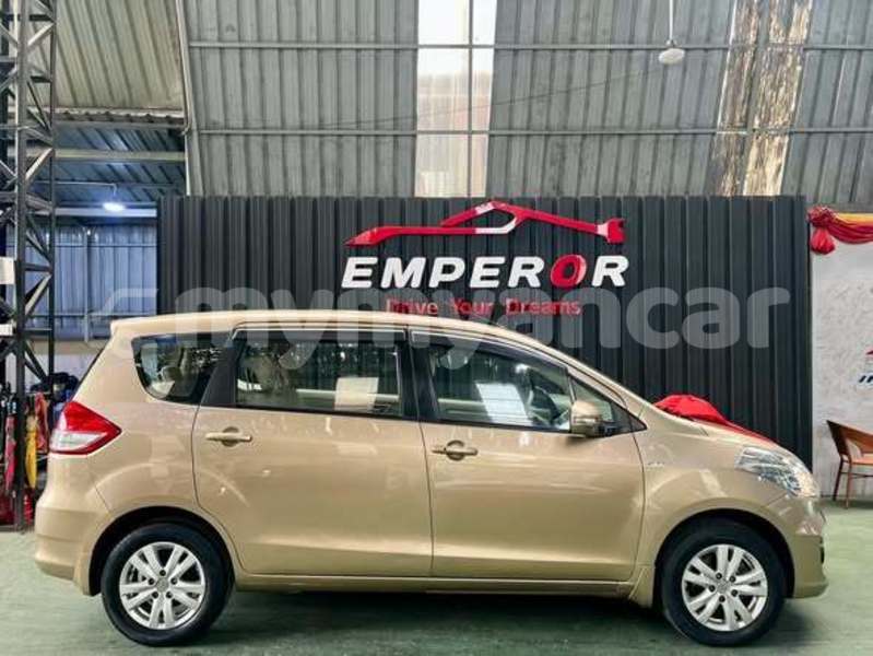 Big with watermark suzuki ertiga bago bago 5471