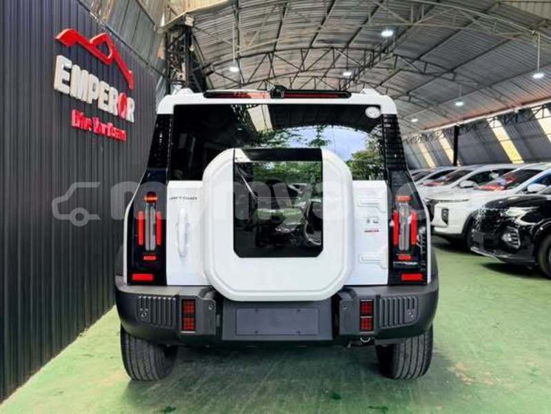 Big with watermark jeep cherokee ayeyarwady myanaung 5472