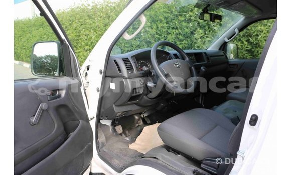 Buy Import Toyota Hiace White Car in Import - Dubai in Ayeyarwady Buy Import Toyota Hiace White Car in Import - Dubai in Ayeyarwady
