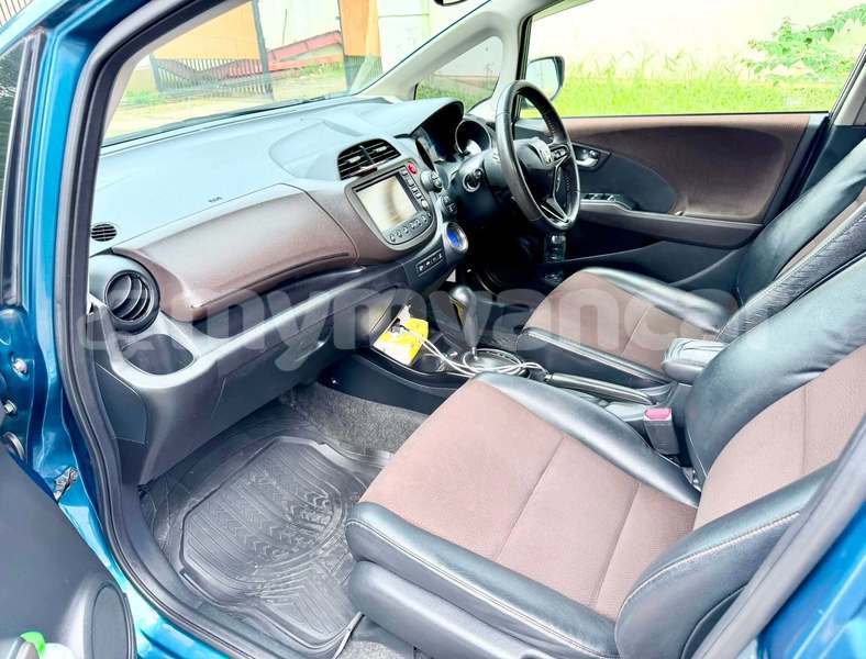 Big with watermark honda fit bago bago 5501