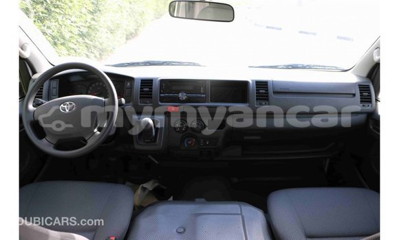 Buy Import Toyota Hiace White Car in Import - Dubai in Ayeyarwady Buy Import Toyota Hiace White Car in Import - Dubai in Ayeyarwady