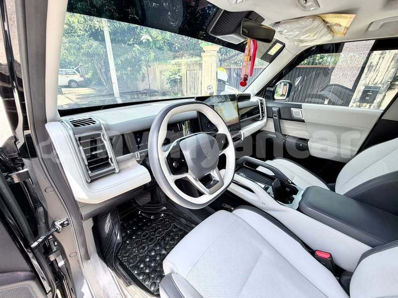Big with watermark land rover freelander kachin banmo 5504