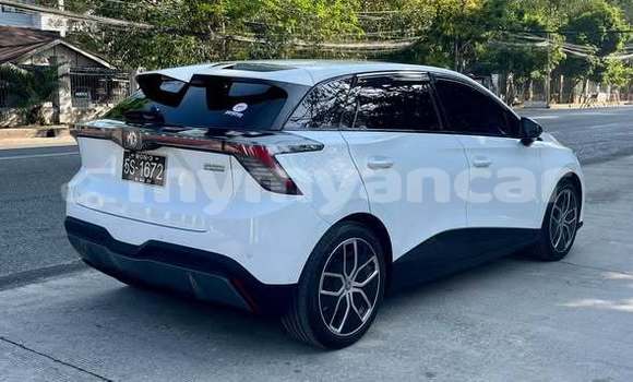 Buy Used MG 350 White Car in Chauk in Magway
