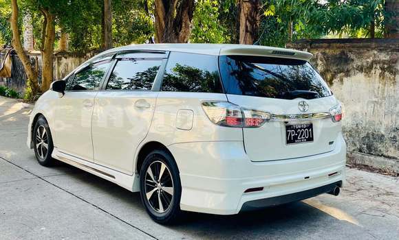Buy Used Toyota Wish White Car in Bogale in Ayeyarwady Buy Used Toyota Wish White Car in Bogale in Ayeyarwady