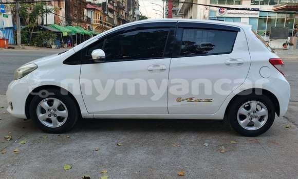 Buy Used Toyota Vitz White Car in Bogale in Ayeyarwady Buy Used Toyota Vitz White Car in Bogale in Ayeyarwady