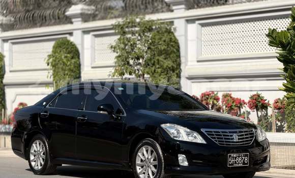 Buy Used Toyota Crown Black Car in Arakan in Rakhine