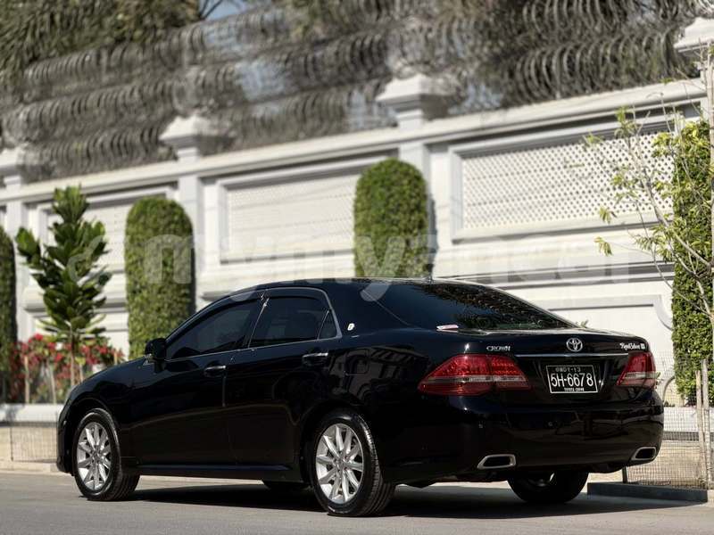Big with watermark toyota crown rakhine arakan 5544