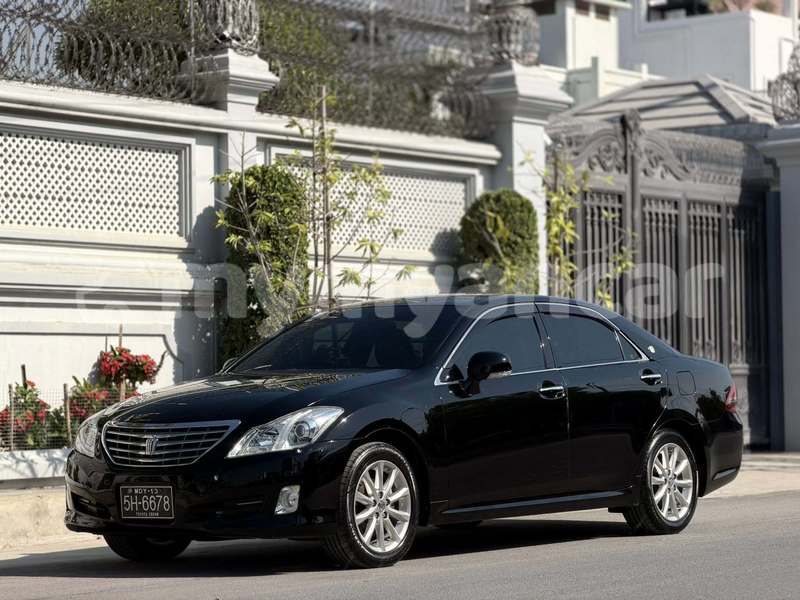 Big with watermark toyota crown rakhine arakan 5544